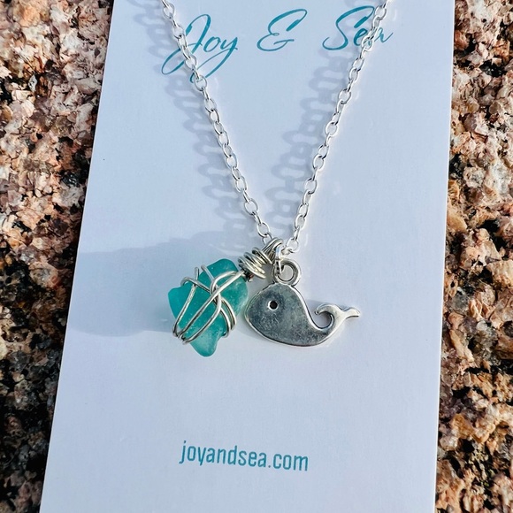 Light Ocean Blue Whale Necklace - Picture 4 of 7